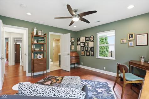 7285 N Illinois Street Indianapolis IN 46260