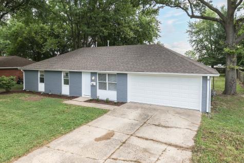 921 Sweetbriar Avenue Whiteland IN 46184