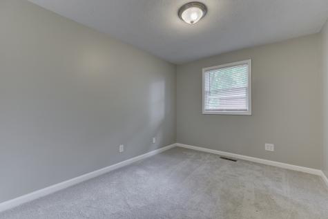 921 Sweetbriar Avenue Whiteland IN 46184