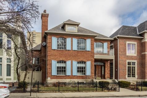 438 E Vermont Street Indianapolis IN 46202