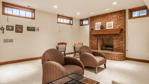 438 E Vermont Street Indianapolis IN 46202