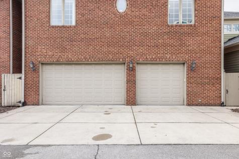 438 E Vermont Street Indianapolis IN 46202