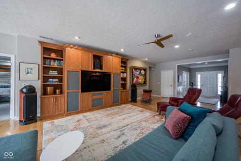 16179 Oliver Street Fishers IN 46037