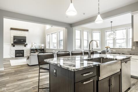 11165 Glen Avon Way Zionsville IN 46077