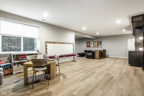 11165 Glen Avon Way Zionsville IN 46077