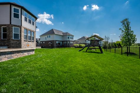 11165 Glen Avon Way Zionsville IN 46077