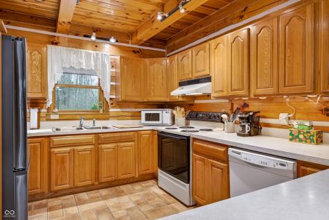 187 Cabin Creek Lane Morgantown IN 46160