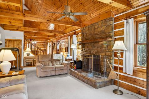 187 Cabin Creek Lane Morgantown IN 46160