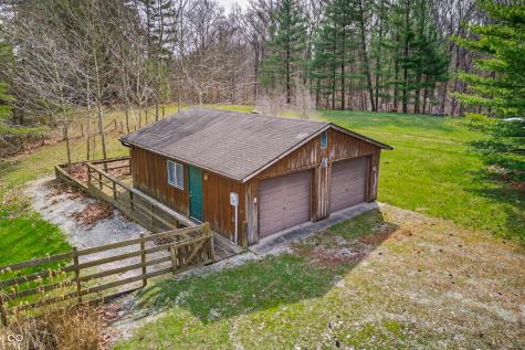 187 Cabin Creek Lane Morgantown IN 46160