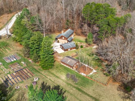 187 Cabin Creek Lane Morgantown IN 46160
