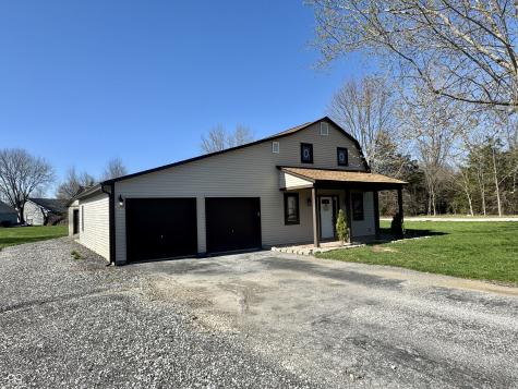 112 Lincoln Hills Coatesville IN 46121