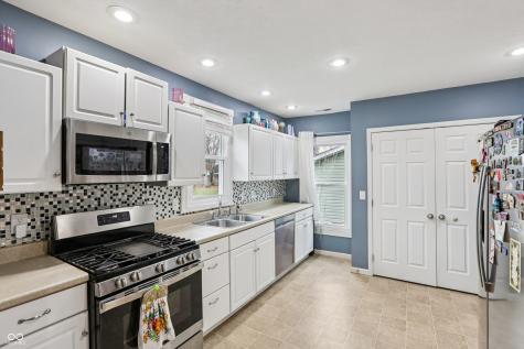 650 E Pearl Street Whiteland IN 46184