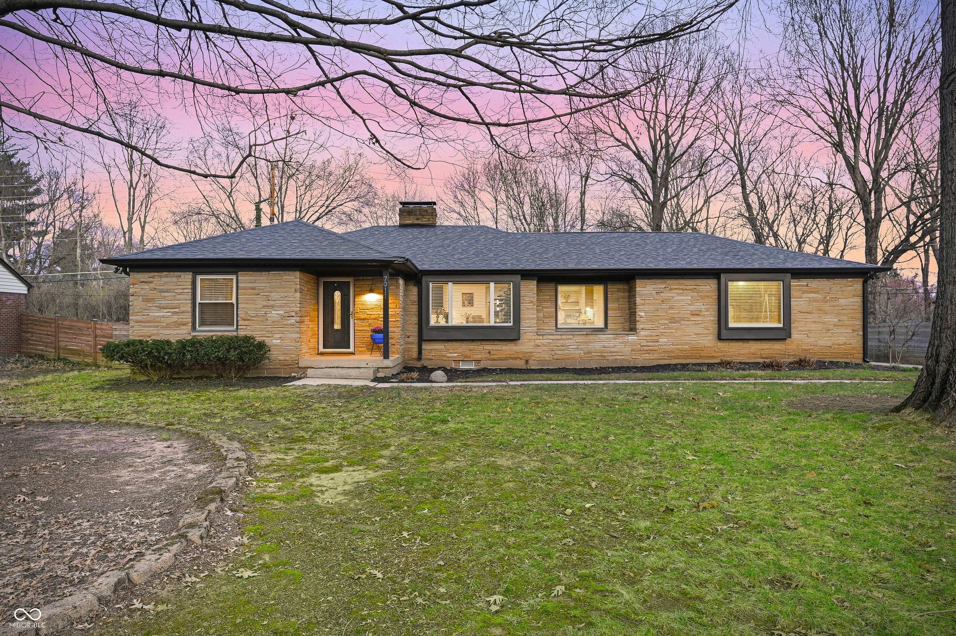 7911 Kimlough Drive Indianapolis IN 46240