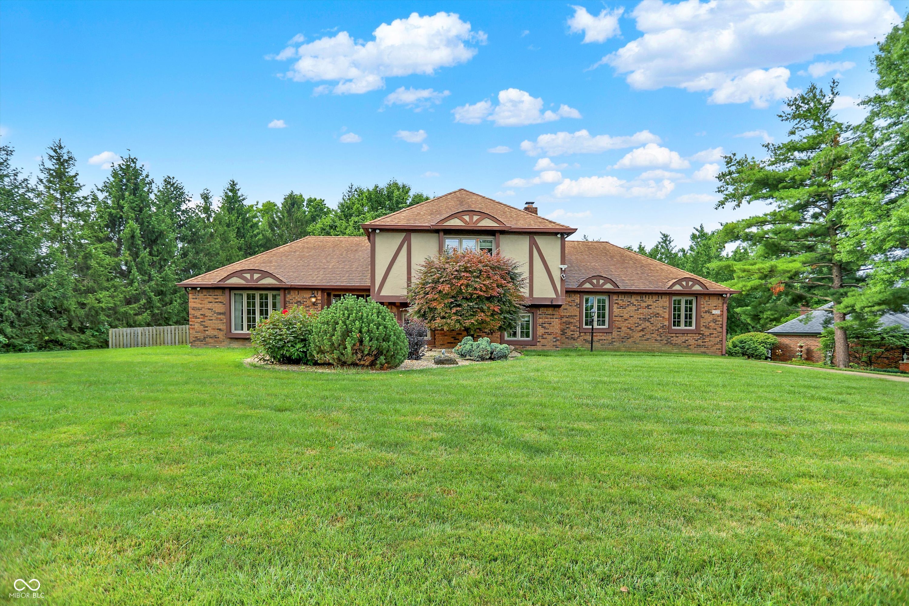 5239 Flintstone Drive Indianapolis IN 46237