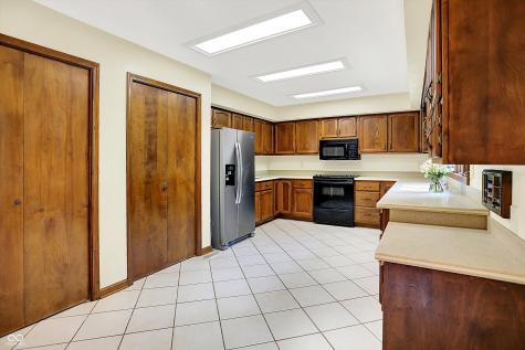 5239 Flintstone Drive Indianapolis IN 46237