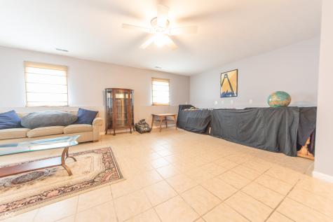 4613 Clairmont Drive Columbus IN 47203
