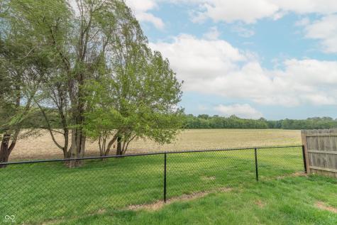 4613 Clairmont Drive Columbus IN 47203