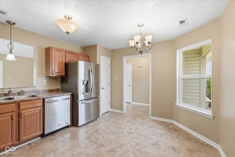 6811 Wild Cherry Drive Fishers IN 46038