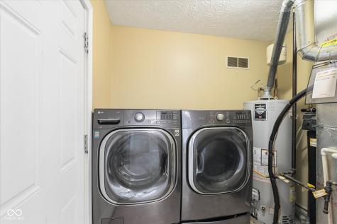 6811 Wild Cherry Drive Fishers IN 46038