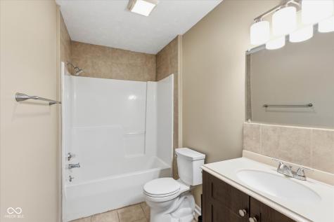 6811 Wild Cherry Drive Fishers IN 46038