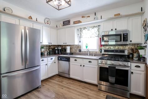 12222 Sycamore Drive Indianapolis IN 46236