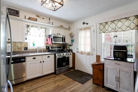 12222 Sycamore Drive Indianapolis IN 46236