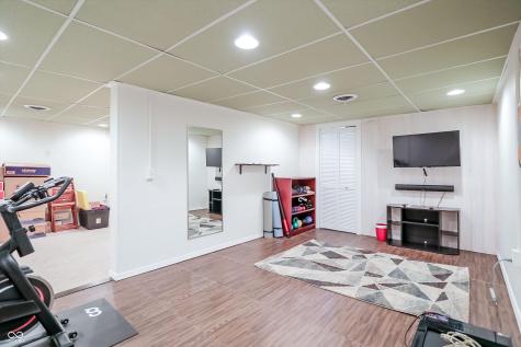12222 Sycamore Drive Indianapolis IN 46236