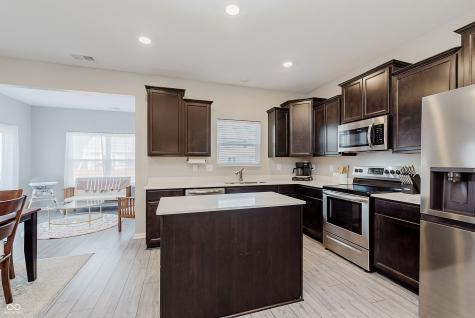 5809 Terracotta Trace Mccordsville IN 46055
