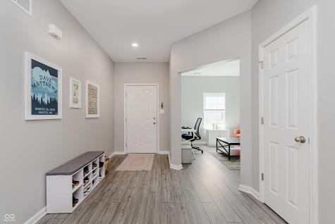 5809 Terracotta Trace Mccordsville IN 46055