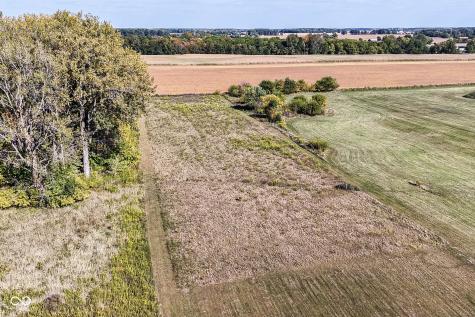 9271 N 400 E Greenfield IN 46140