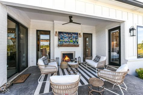 9271 N 400 E Greenfield IN 46140