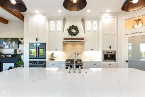 9271 N 400 E Greenfield IN 46140