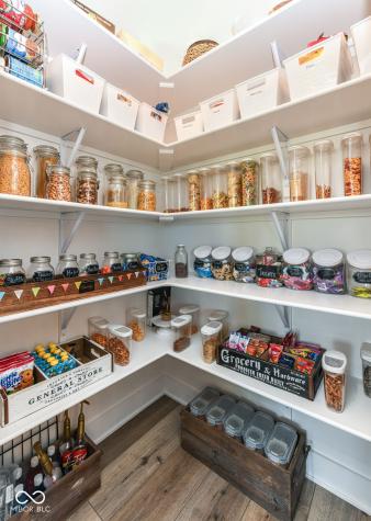 9271 N 400 E Greenfield IN 46140