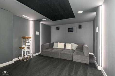 9271 N 400 E Greenfield IN 46140