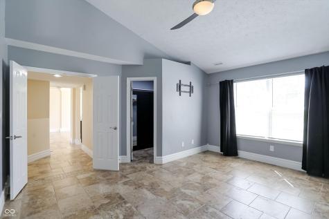 9240 Crossing Drive Fishers IN 46037