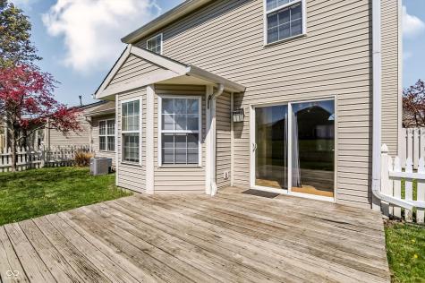 9240 Crossing Drive Fishers IN 46037