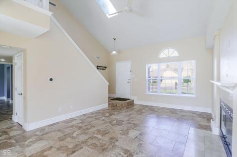 9240 Crossing Drive Fishers IN 46037