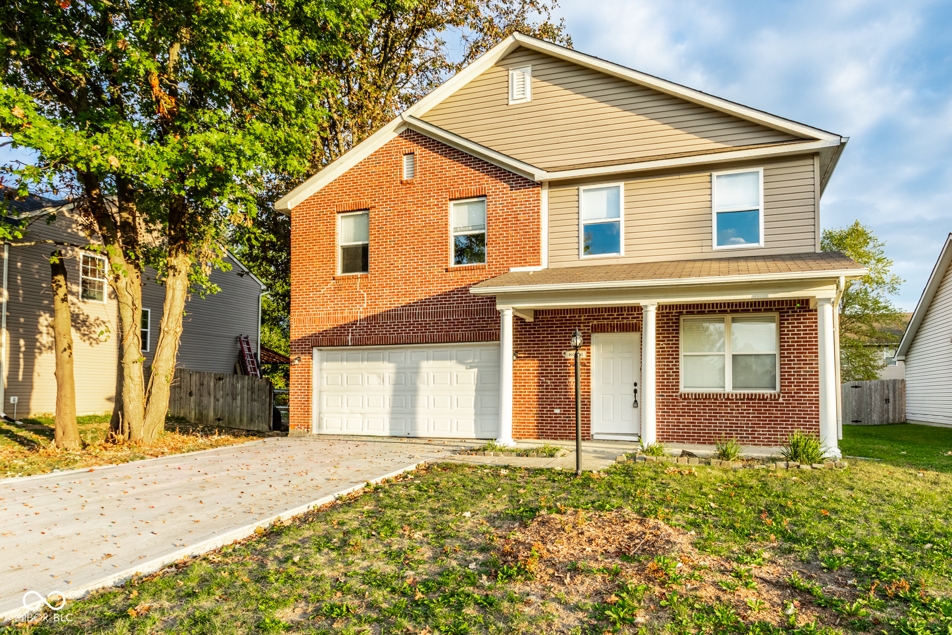 8006 Ithaca Way Indianapolis IN 46239