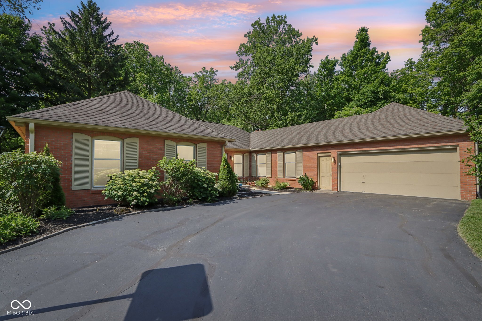 7029 Kingswood Circle Indianapolis IN 46256