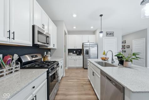 9208 Larson Drive Pendleton IN 46064