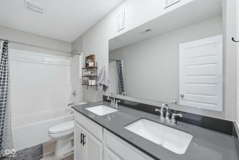9208 Larson Drive Pendleton IN 46064