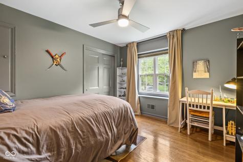 6542 Grosvenor Place Indianapolis IN 46220