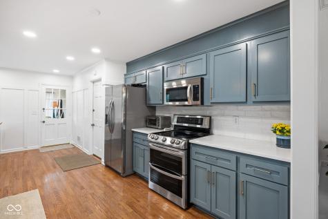 6542 Grosvenor Place Indianapolis IN 46220