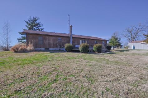 5211 S 450 E Columbus IN 47203