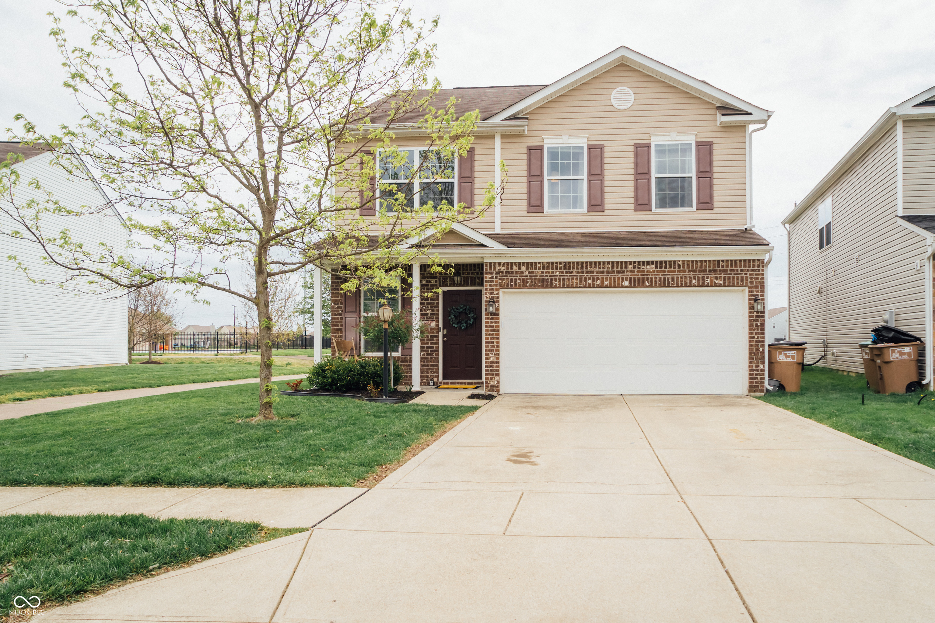 2263 Shadow Bend Drive Columbus IN 47201