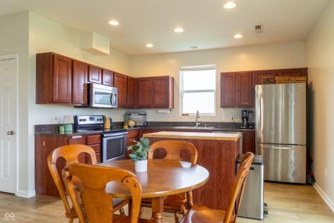 2263 Shadow Bend Drive Columbus IN 47201