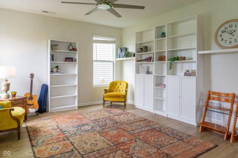 2263 Shadow Bend Drive Columbus IN 47201