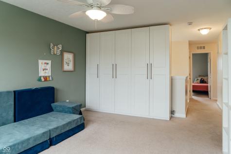 2263 Shadow Bend Drive Columbus IN 47201