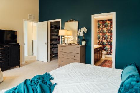 2263 Shadow Bend Drive Columbus IN 47201