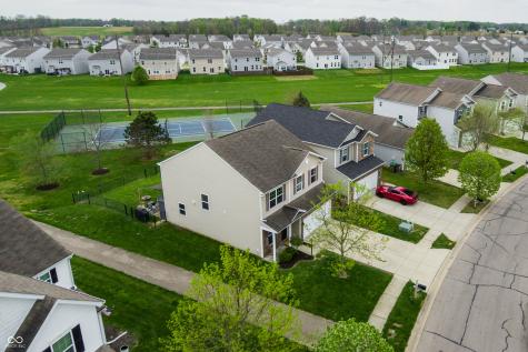 2263 Shadow Bend Drive Columbus IN 47201